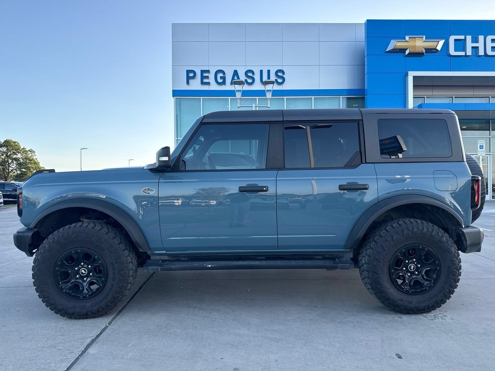 ford bronco 4-door 2023 1FMEE5DP7PLB18756 image ford bronco 4-door 2023 1FMEE5DP7PLB18756 image